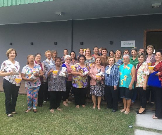 Recepção carinhosa em homenagem ao dia das mães na Carbonífera Catarinense